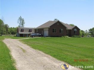 5433 Cochrane Rd, Almont, MI 48003