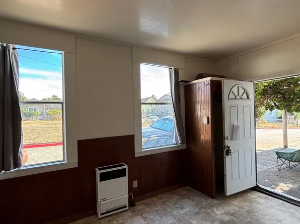 210 S. Railroad Ave, 210 S Railroad Ave #B, Blue Lake, CA 95525