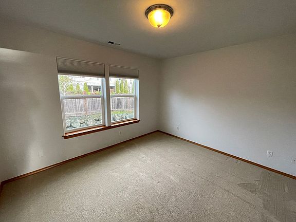 4th image of 1890 SW Scenic Heights St APT E2