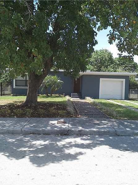 1st image of 3150 Plaza St