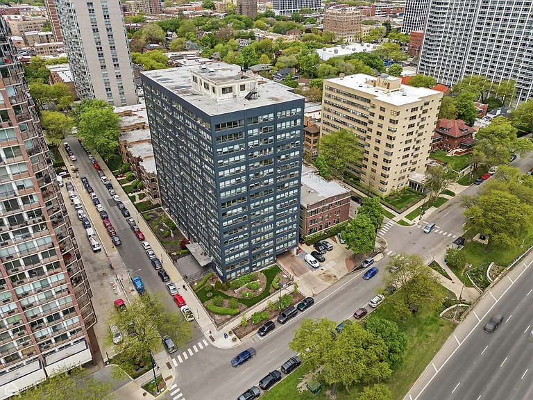 4180 Marine Terrace Apartments — Photo 40