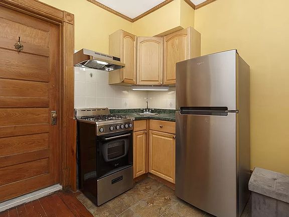 4th image of 314 W 90th St APT G1