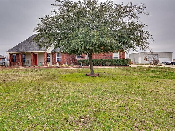 3rd image of 3681 County Road 2208