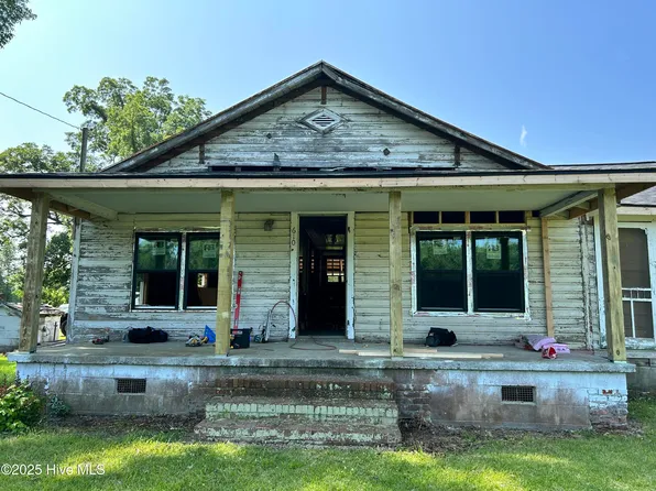 610 Comfort Road, Richlands, NC 28574