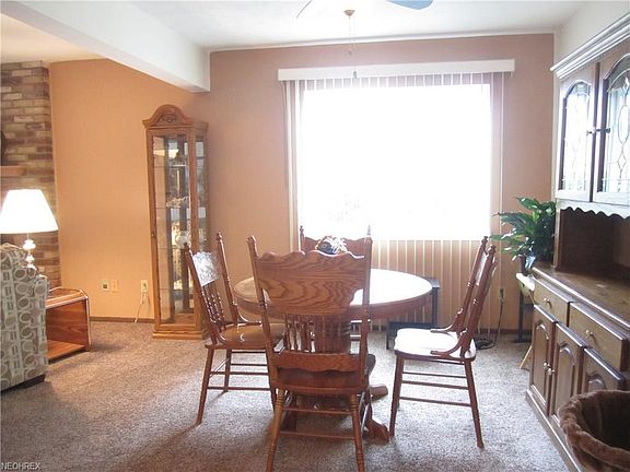 4th image of 8982 Portage Pointe Dr APT D