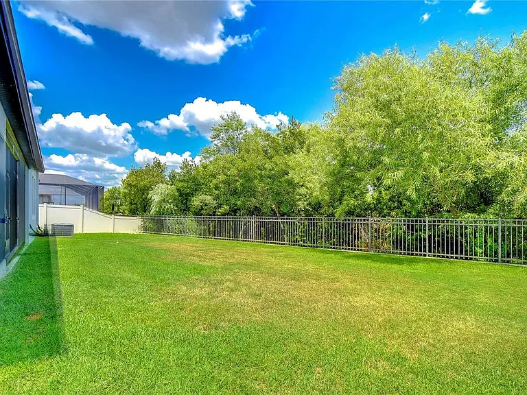 31470 Fairhill Dr — Photo 8