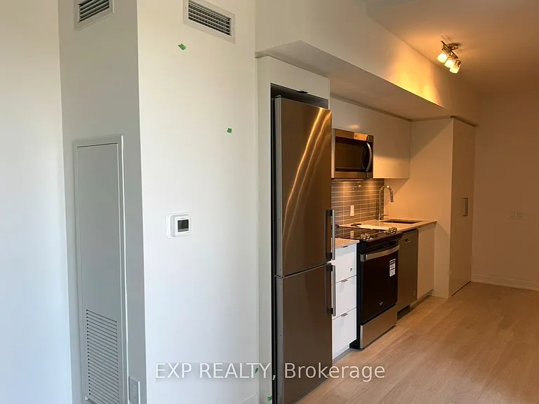 500 Wilson Ave #818 — Photo 7