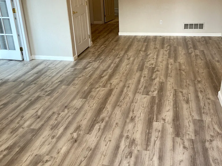 22685 E Ontario Dr — Photo 2