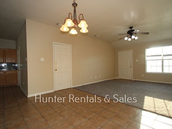 5th image of 3803 Littleleaf Ct #A
