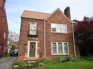 2421 Traymore Rd, University Heights, OH 44118