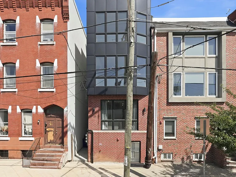 1729 Francis St #1 — Photo 1