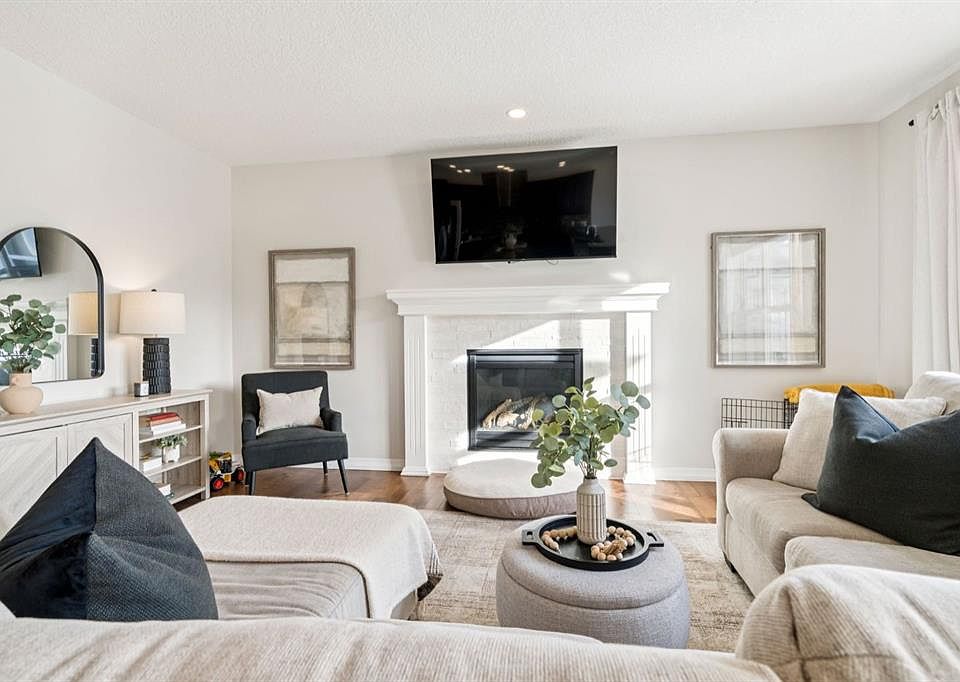 1st image of 82 NW Ridge View Pl