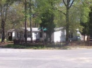 16901 Lansmill Dr, South Chesterfield, VA 23834