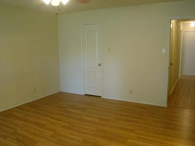 7011 Mary Todd Dr — Photo 6
