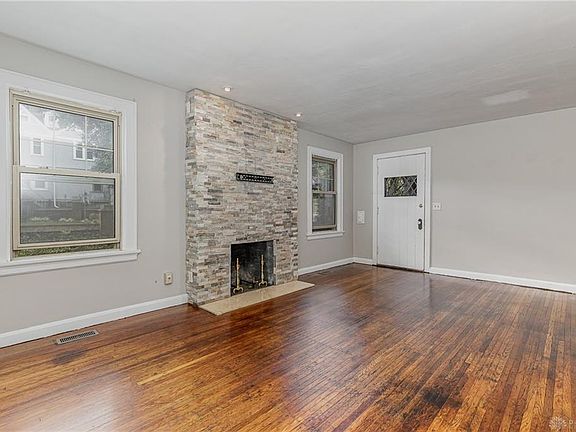 2nd image of 4038 Clifton Ave #2