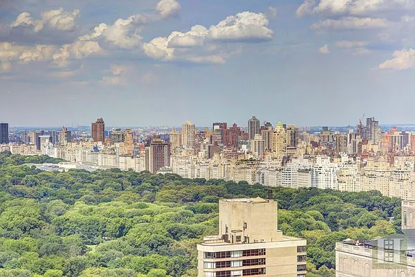 Rented by Halstead Real Estate | media 5