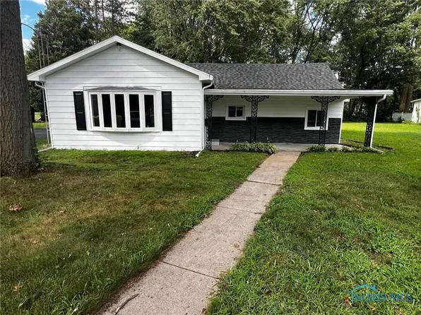 5552 Elmer Dr, Toledo, OH 43615