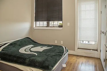Rented by SCOUTBK.COM