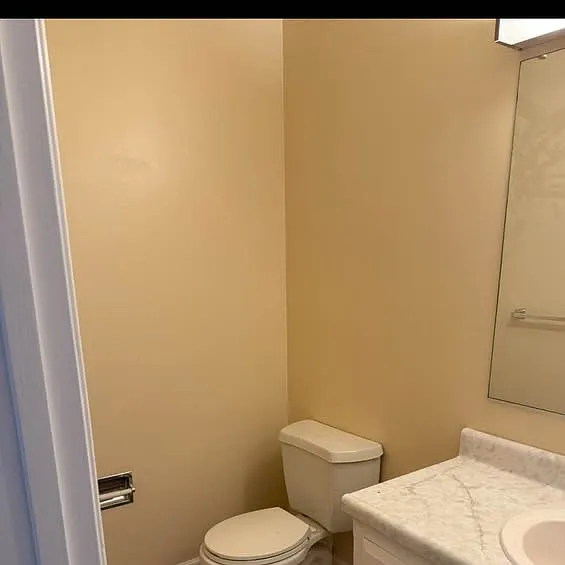 Montecito Apartments — Photo 12