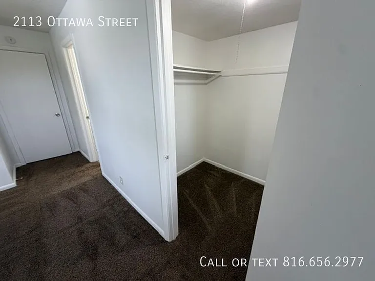 2113 Ottawa St — Photo 41