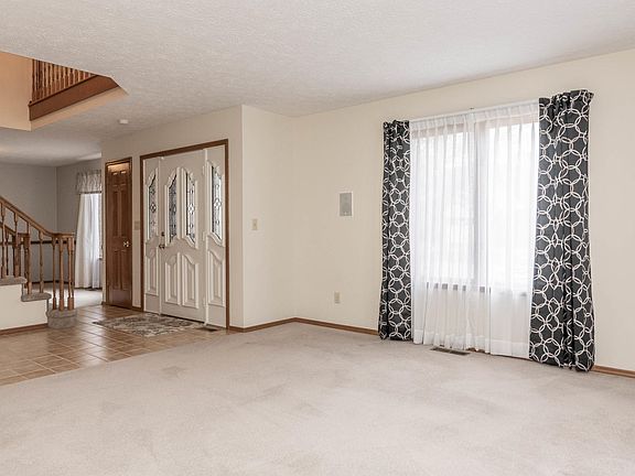 3rd image of 2715 S Olcott Blvd