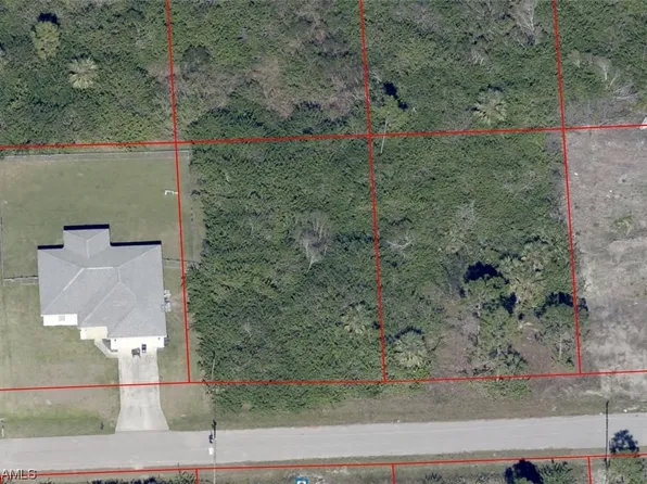 3312 44th St W, Lehigh Acres, FL 33971