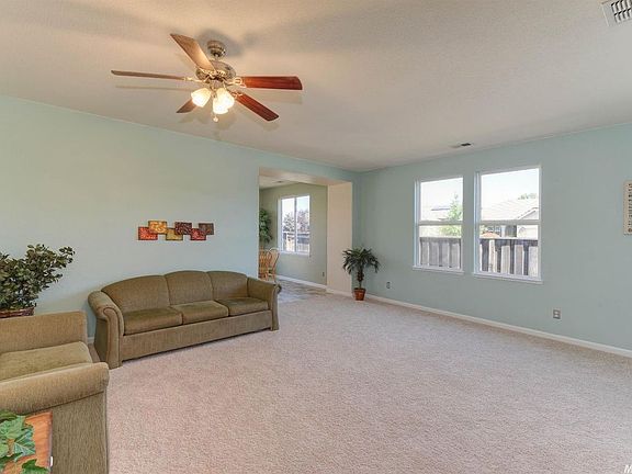 5th image of 1735 Churchill Way