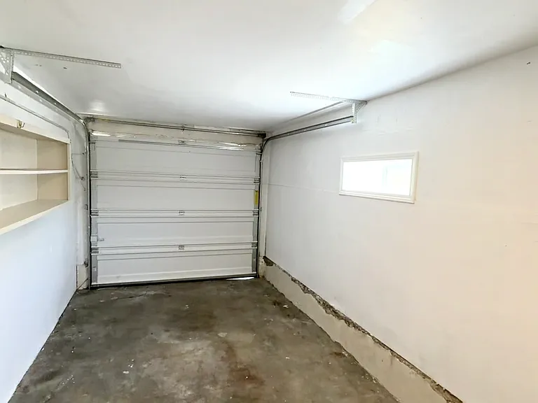 484 G St — Photo 32
