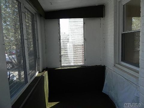 2nd image of 959 Plane Ave