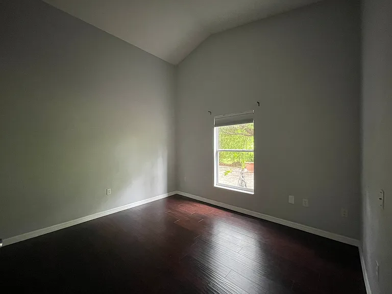 13826 Mirror Lake Dr — Photo 13