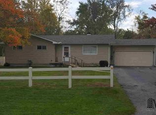 741 Donna Dr, Temperance, MI 48182