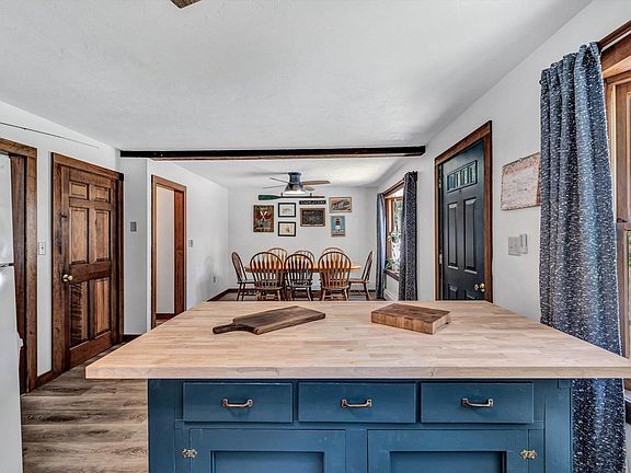 5th image of 69 Shorewood Drive