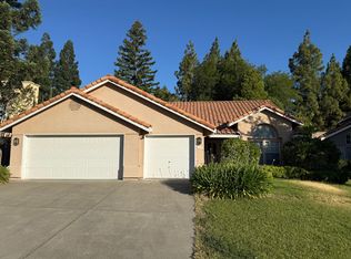 231 Lone Oak Dr, Vacaville, CA