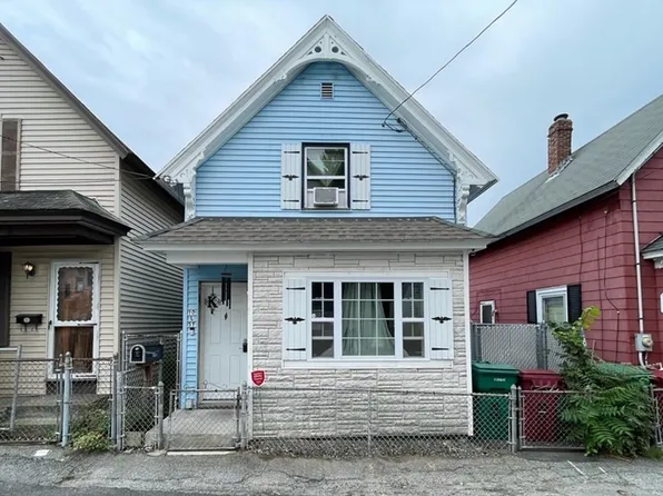 10 L St, Lowell, MA 01850