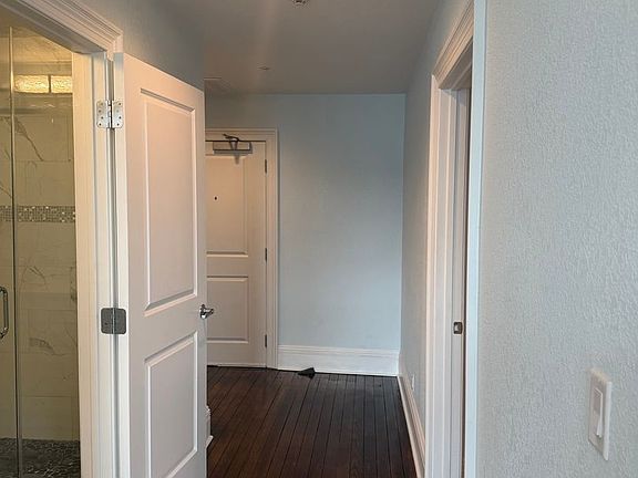5th image of 127 W Main St
