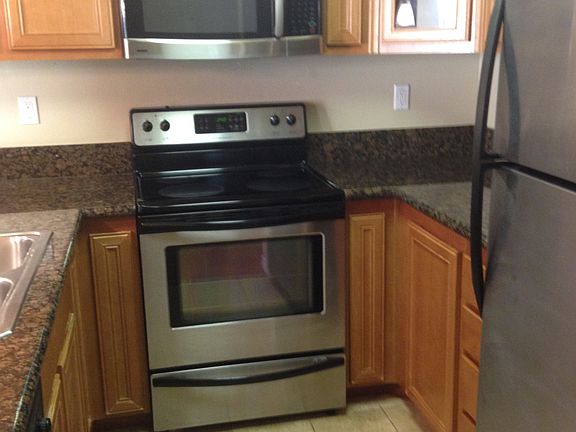 4th image of 2768 B St Unit 119