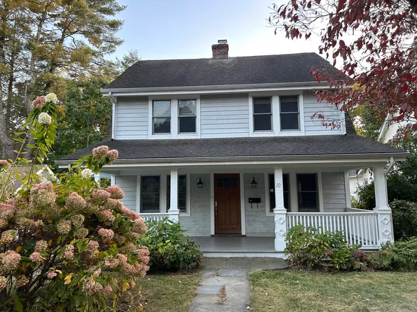 10 Jackson Street, Greenwich, CT 06807