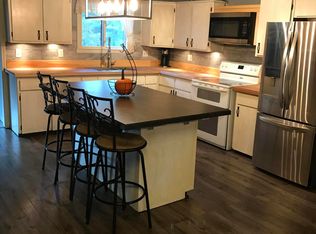 1849 Richmond Dr, Cheboygan, MI 49721
