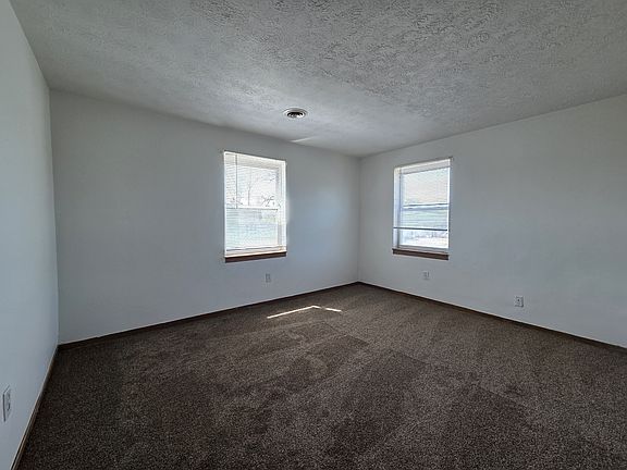 4th image of 1845 Emerson Ave APT B5