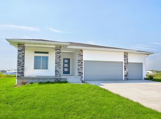 Fostoria Plan, Waterford Landing, Urbandale, IA 50323