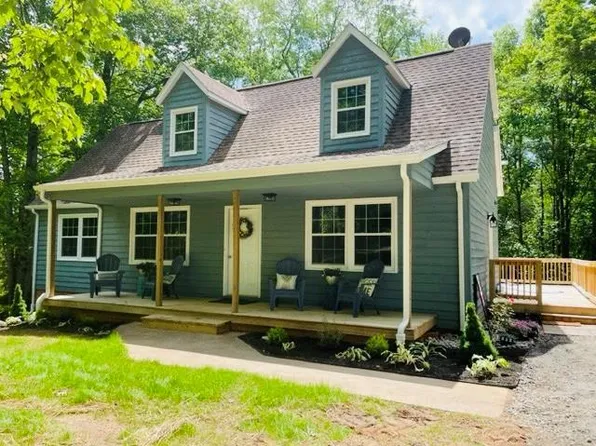 3240 Weal Rd, Chatham, VA 24531