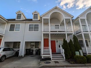 12 Galleon Ct, Atlantic City, NJ 08401
