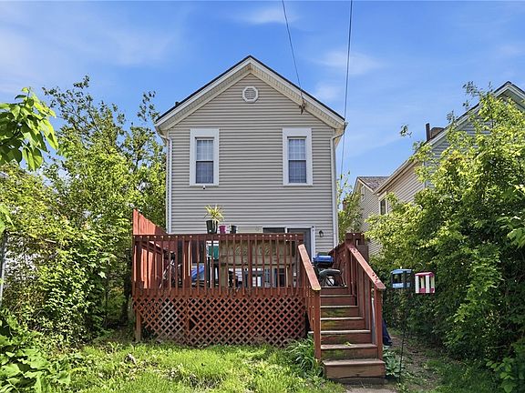5th image of 823 Wyoming St