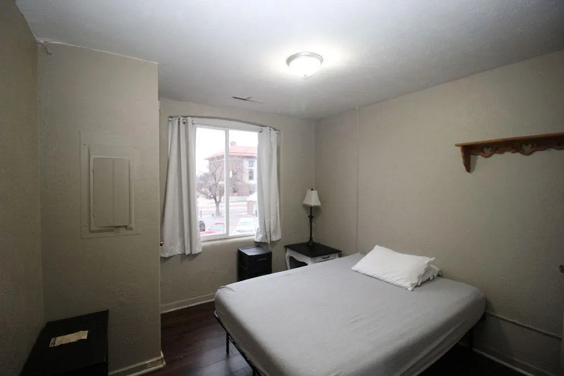 1 bed, 550 sqft, $650 — Photo 3