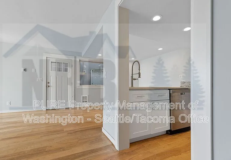 3306 Lake Washington Blvd N #1 — Photo 11