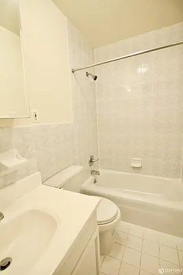 Rented by Oxford Property Group | media 7