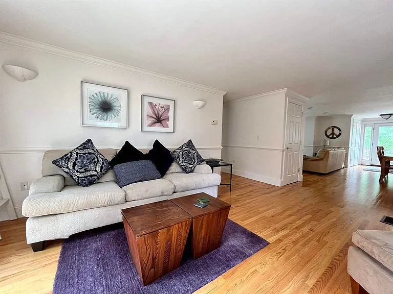 18 Browns Ct — Photo 16
