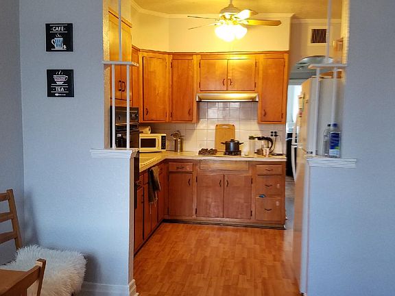 2nd image of 2363 E 17th St