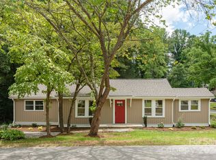 187 Cragmont Rd, Black Mountain, NC 28711