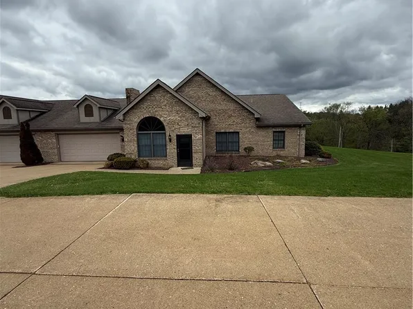 49092 Eagle Dr, East Liverpool, OH 43920